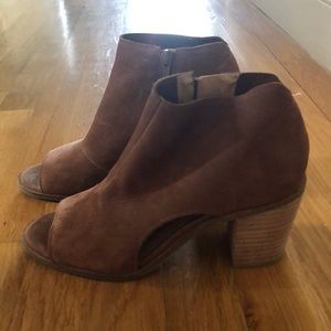 Lucky Brand Peep toe booties